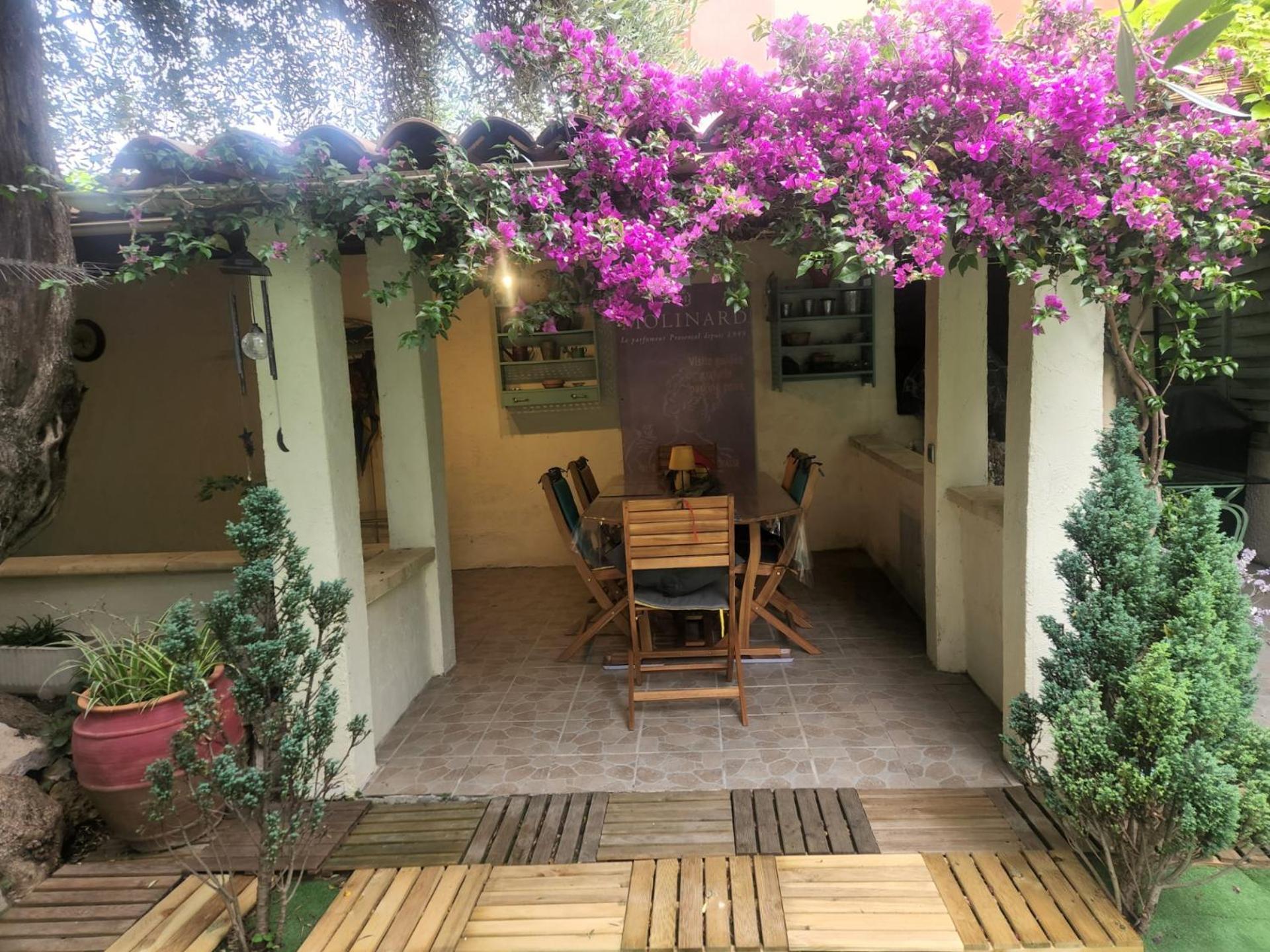 Apartment 2 Pieces, Proche Centre Ville, Gip Asfo, Jardin Et Parking Privatifs
