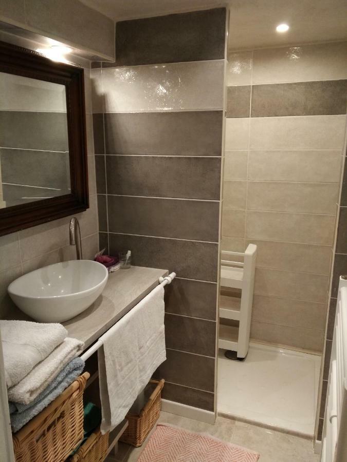 Apartment 2 Pieces, Proche Centre Ville, Gip Asfo, Jardin Et Parking Privatifs Grasse