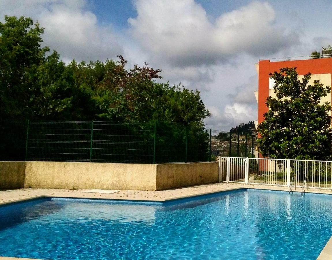 2 Pieces, Proche Centre Ville, Gip Asfo, Jardin Et Parking Privatifs Apartment
